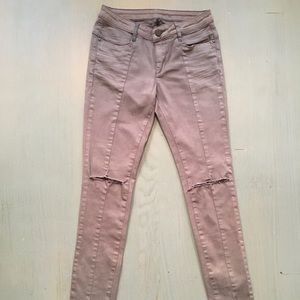 Pants with open knees